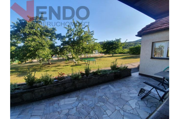 wrocławski, Sob&oacute;tka, Dom z dużym bud. garażowym, blisko rynku, Sob&oacute;tka