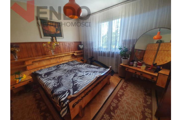 wrocławski, Sob&oacute;tka, Dom z dużym bud. garażowym, blisko rynku, Sob&oacute;tka