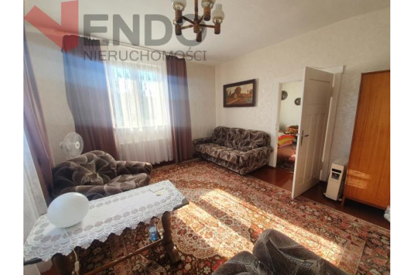 wrocławski, Sob&oacute;tka, Dom z dużym bud. garażowym, blisko rynku, Sob&oacute;tka