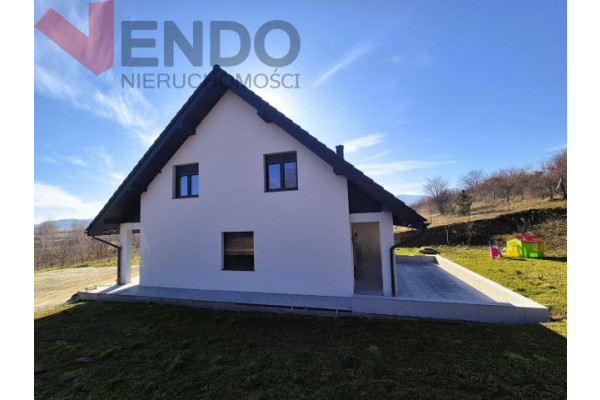 wrocławski, Sob&oacute;tka, Wyjątkowo położony nowy dom na wzg&oacute;rzu -przy lesie