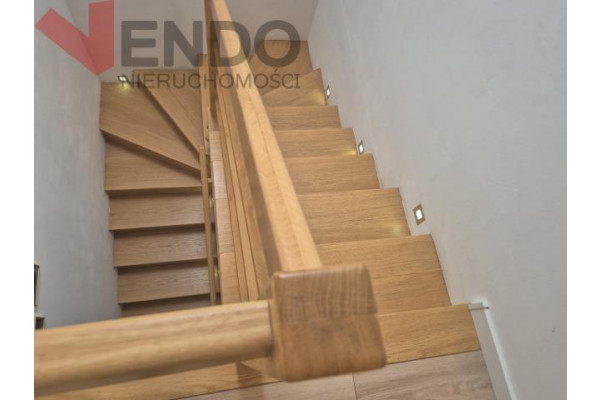 wrocławski, Sob&oacute;tka, Wyjątkowo położony nowy dom na wzg&oacute;rzu -przy lesie